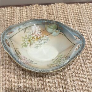 Antique hand painted RS Tillieitz dish